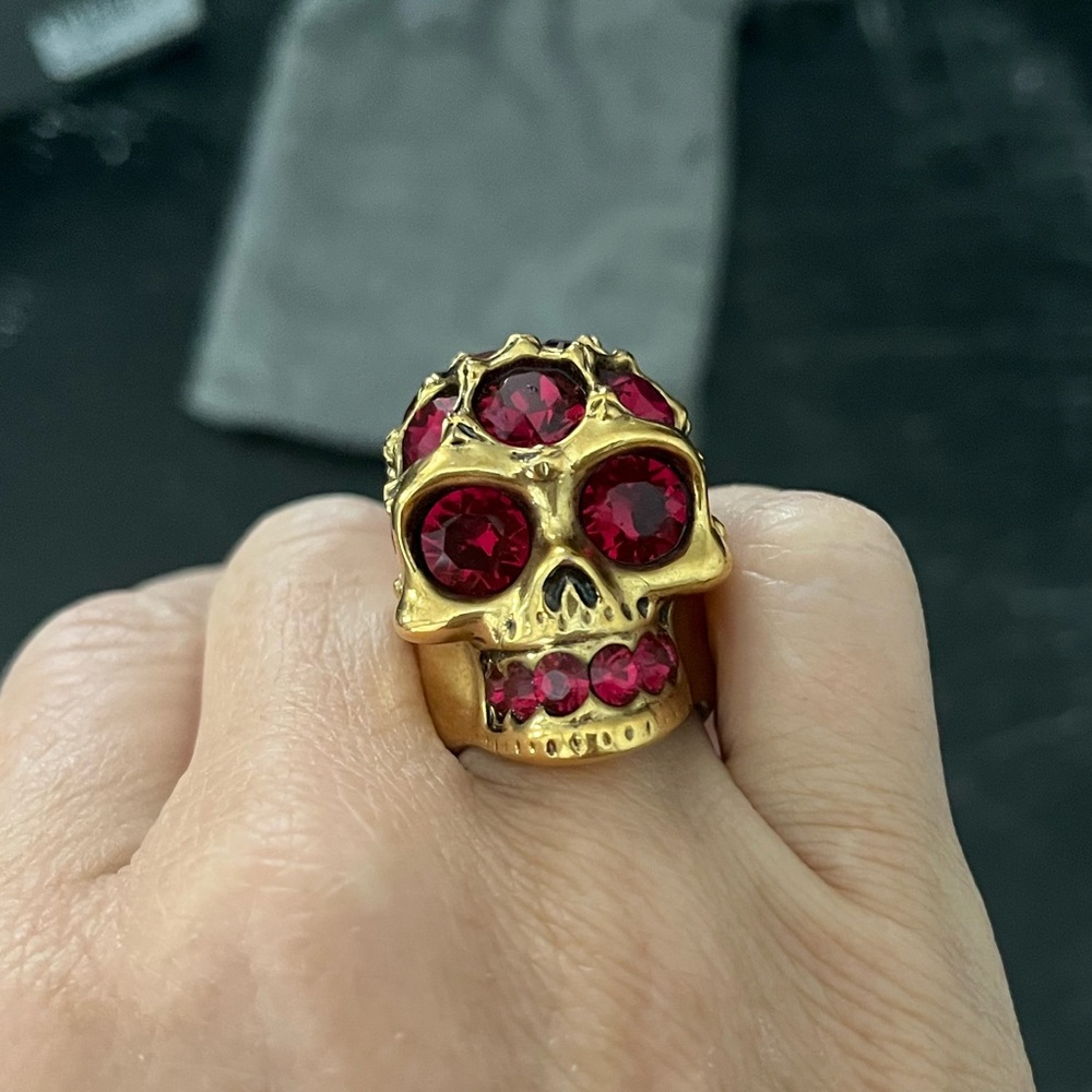 Alexander McQueen Stone Skull Ring - Picture 2 of 13